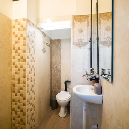Sunny Floor Near Tokuda Hospital & Paradise Mall * Sofya