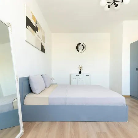 Sunny Floor Near Tokuda Hospital & Paradise Mall Apartment *